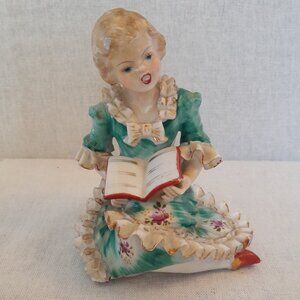 VTG "Victorian Lace" Porcelain Figurine